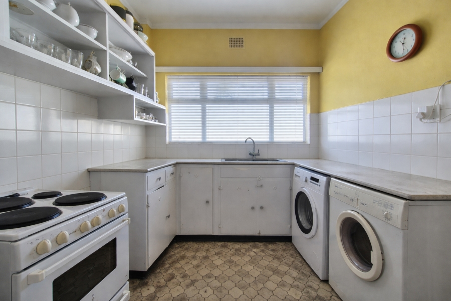 2 Bedroom Property for Sale in Wynberg Upper Western Cape